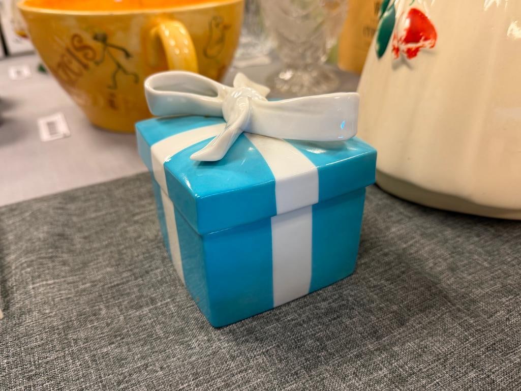 VINTAGE TIFFANY & CO JAPAN PORCELAIN GIFT BOX TRINKET BOX - 4