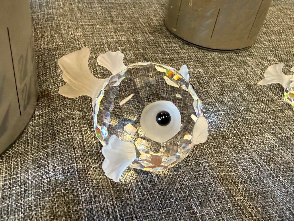 SWAROVSKI CRYSTAL MINI AND LARGE SOUTH SEA BLOWFISH FIGURINES 7644NR001 / NR0020 - 10