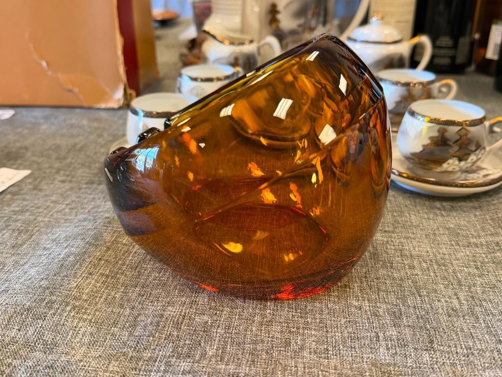 VINTAGE HEAVY AMBER GLASS ORB CIGAR / CIGARETTE ASH TRAY - 5