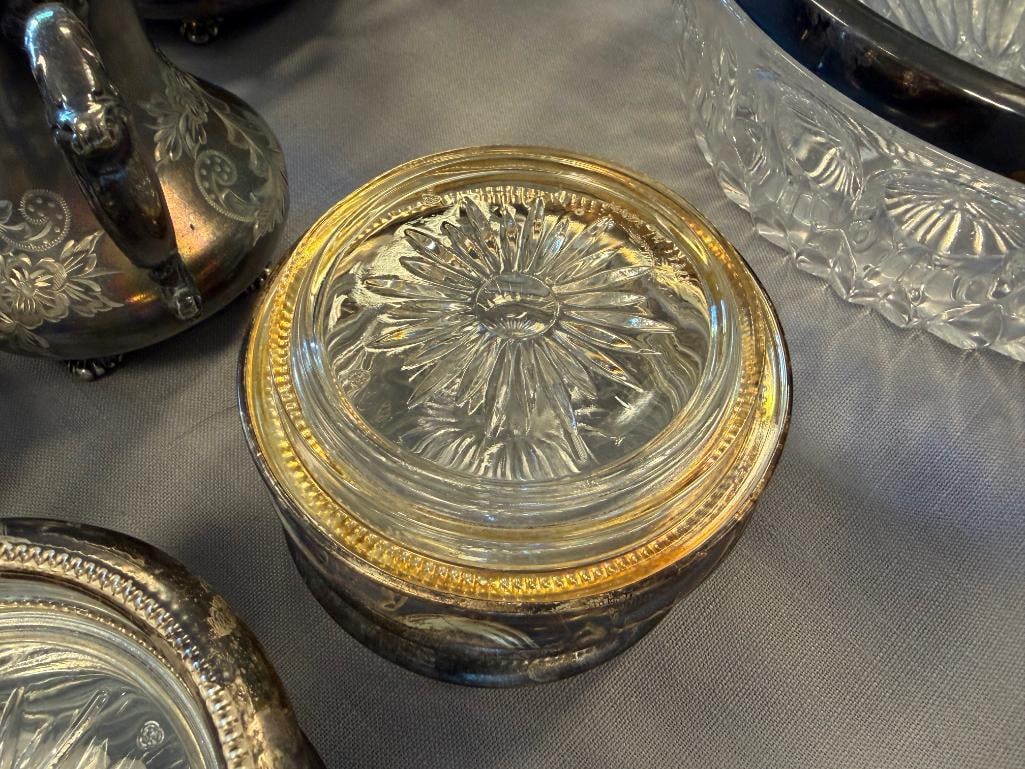 HOMAN SILVER PLATE CO. ANTIQUE HAND CHASED SILVER TEA SET - 6