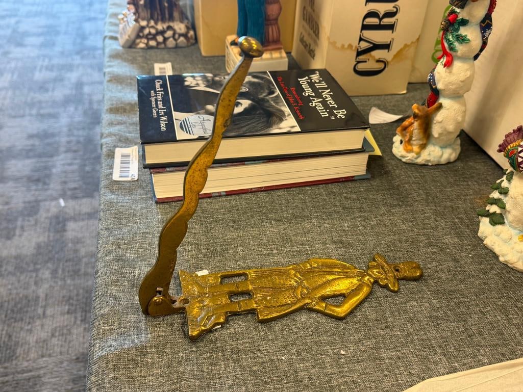 VINTAGE ENGLISH MADE SOLID BRASS FIGURAL CLOTHES HANGER - 6