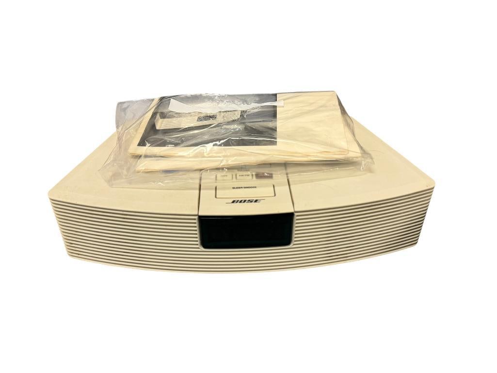 VINTAGE BOSE WAVE RADIO MODELAWR1-1W WITH REMOTE AND MANUAL (1 of 14)