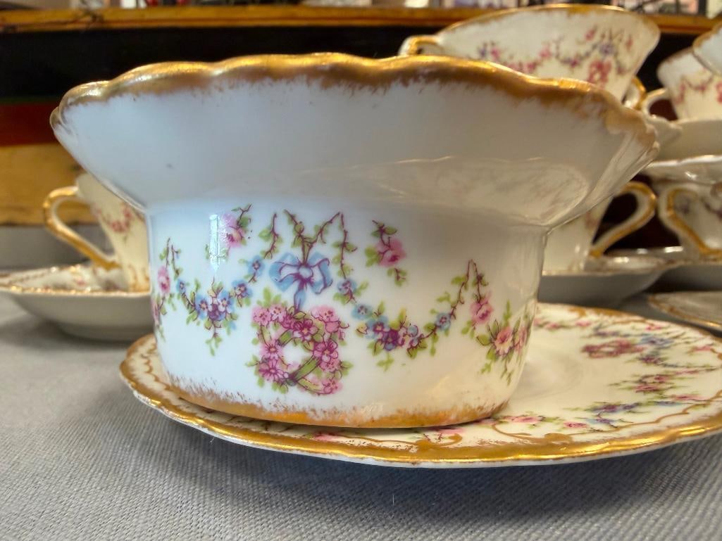 ANTIQUE VICTORIAN ERA THEODORE HAVILAND LIMOGES BOUILLON AND CUSTARD RAMEKINS WITH SAUCERS - 6