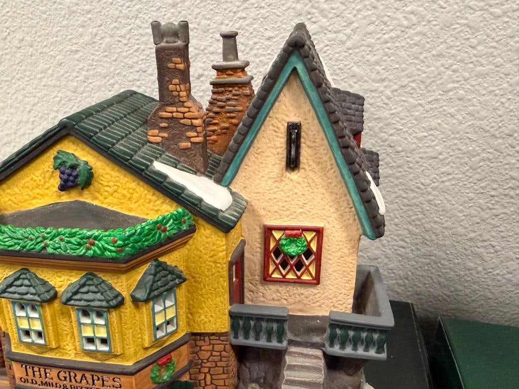 TWELVE DAYS OF DICKENS VILLAGE DEPT 56 PORCELAIN ILLUMINATING BUILDINGS AND ACCESSORIES - 12