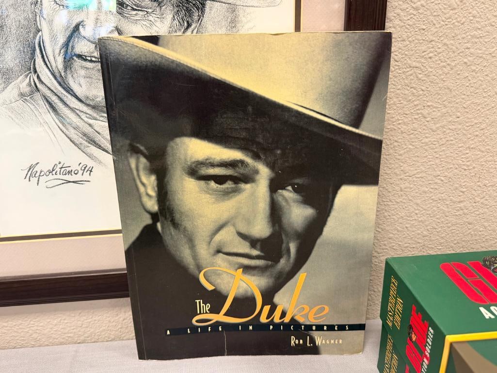 THE DUKE A LIFE IN PICTURES FIRST EDITION 2001 AND NAPLITANO JOHN WAYNE PORTRAIT PRINT - 3