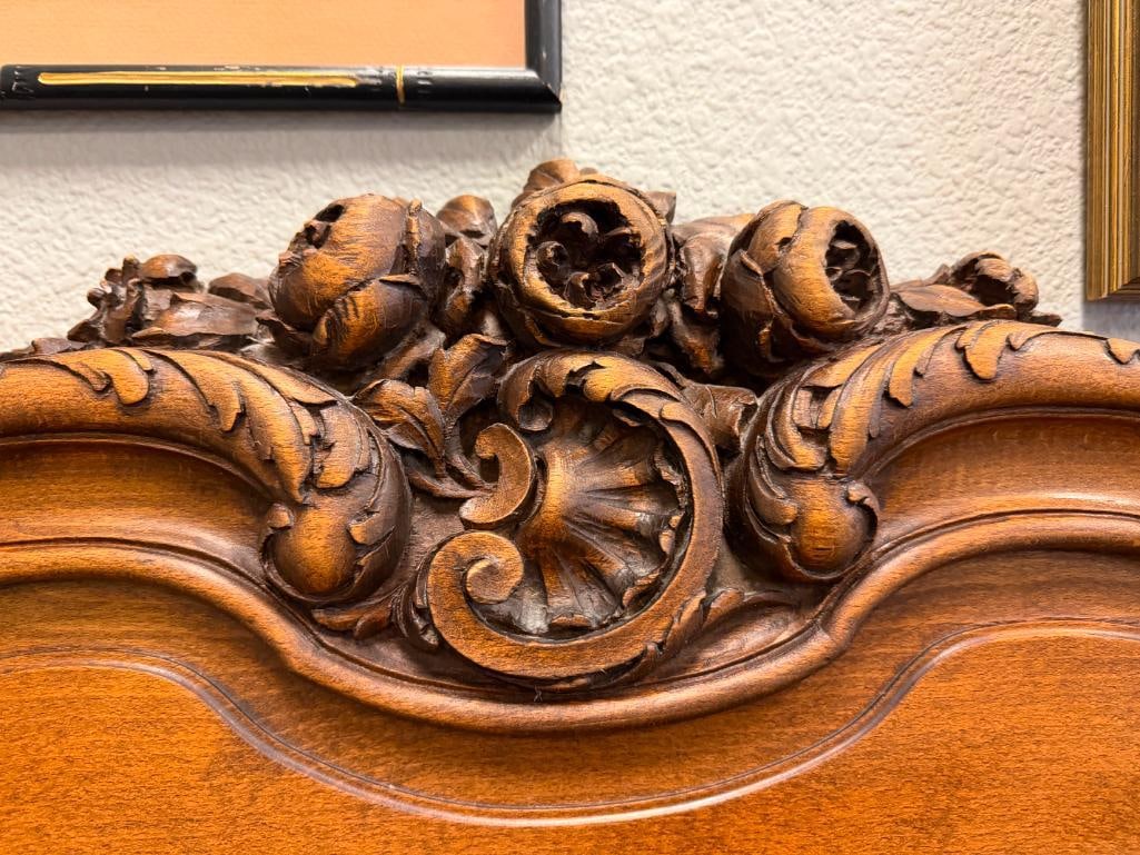 ANTIQUE FRENCH LOUIS XV STYLE CARVED WALNUT FULL SIZE BED FRAME - 12