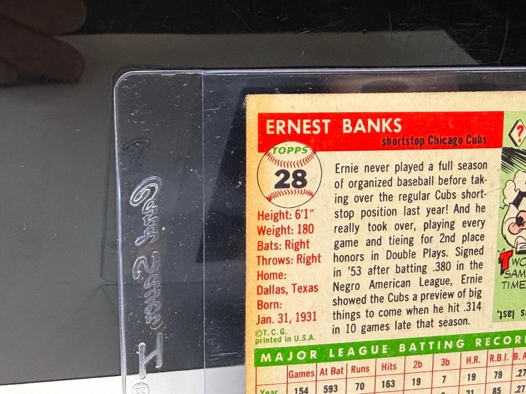 1955 TOPPS #28 ERNIE BANKS BASEBALL CARD - 8