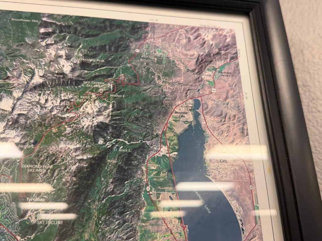 LARGE COLOR MAP OF LAKE TAHOE SHOWS SKI AREAS, HIGHWAYS, SURROUNDING LAKES, ETC. - 5