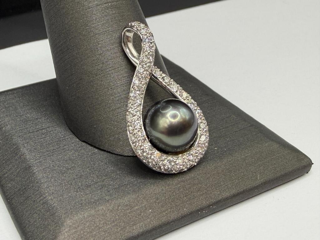 18K WHITE GOLD TAHITIAN PEARL AND ROUND BRILLIANT CUT DIAMONDS PENDANT - 3
