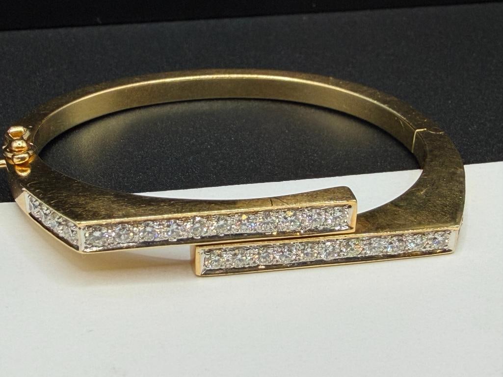 14K YELLOW GOLD ROUND BRILLIANT CUT DIAMOND BYPASS BANGLE BRACELET - 2