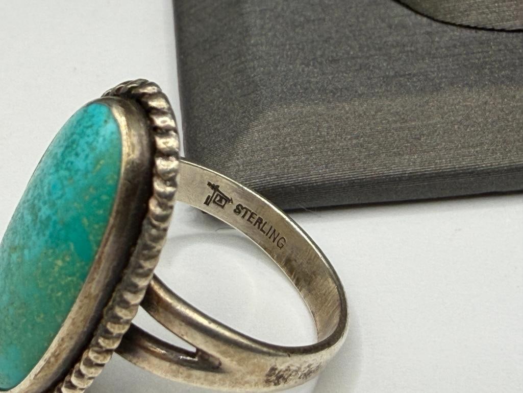 VINTAGE NAVAJO ARTIST SIGNED STERLING SILVER OVAL TURQUOISE RING - 5