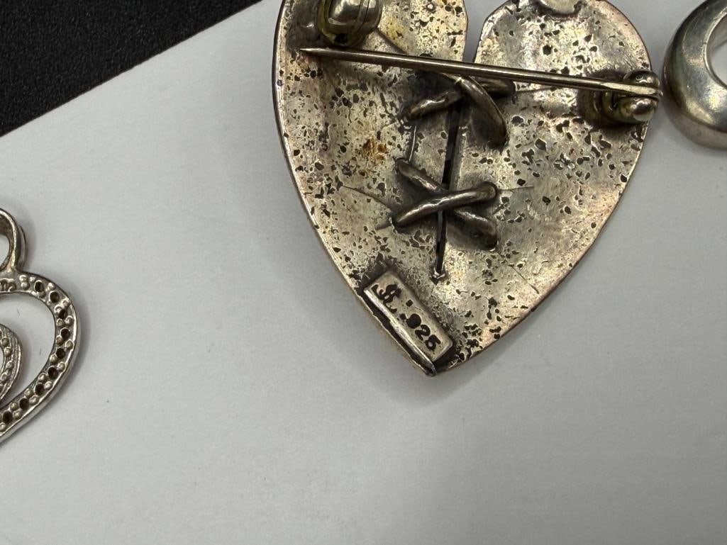 STERLING SILVER HEART MOTIF JEWELRY INCLUDING A DIAMOND HEART PENDANT AND A SIGNED BROOCH - 6