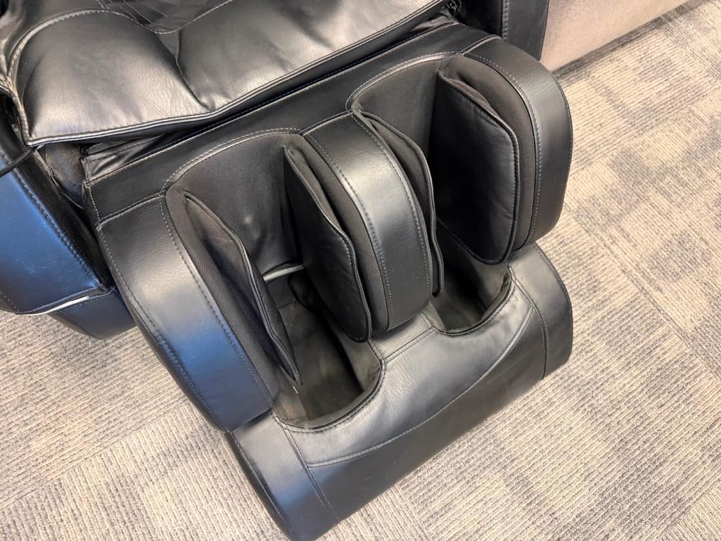 COTORI OOTRI-N900 FULL BODY ELECTRIC MASSAGE CHAIR WITH ZERO GRAVITY POSITIONING - 8