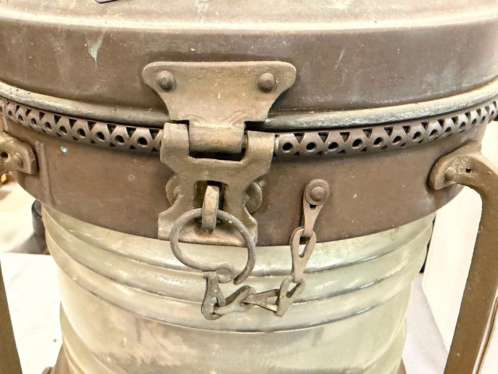 LARGE BRASS NAUTICAL / MARITIME SHIPS LANTERN WITH CLEAR GLASS GLOBE - 4