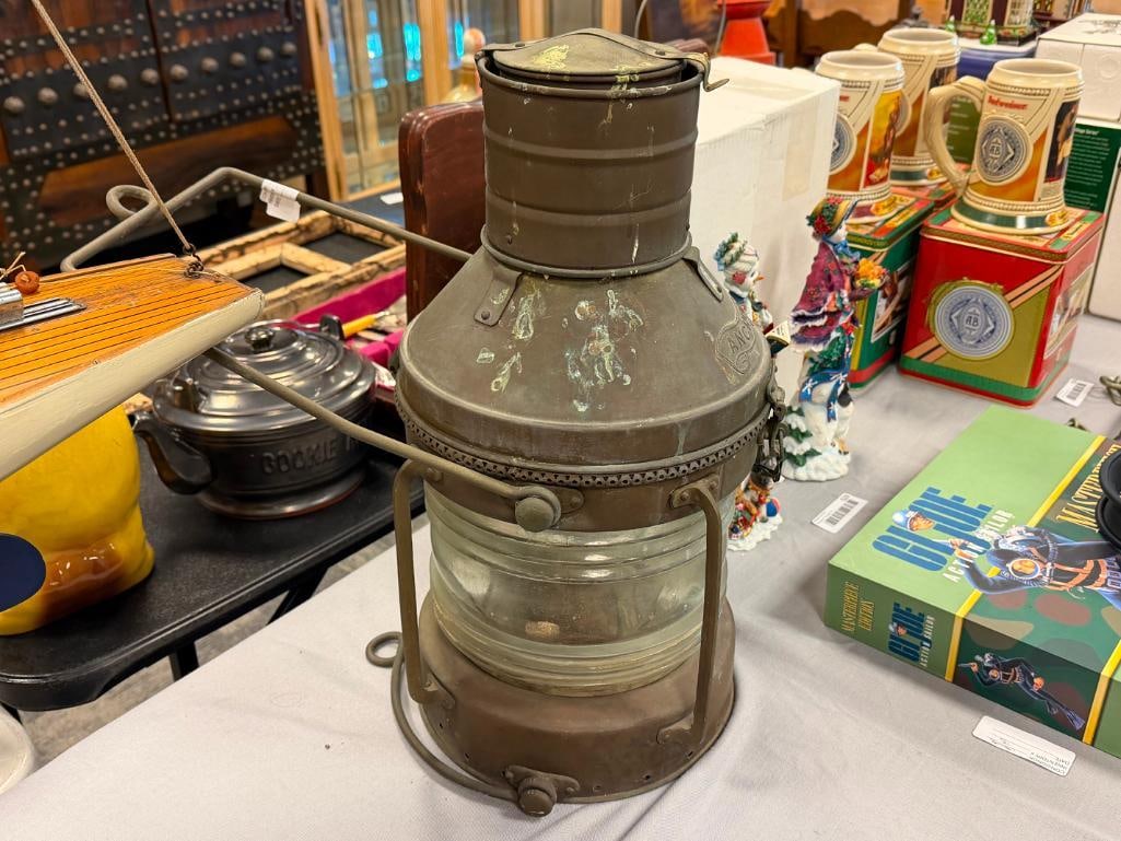 LARGE BRASS NAUTICAL / MARITIME SHIPS LANTERN WITH CLEAR GLASS GLOBE - 6