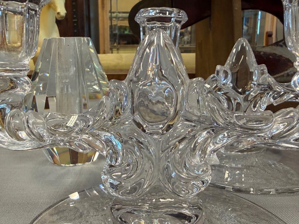 PAIR OF VINTAGE EAPG EARLY AMERICAN PRESSED GLASS DOUBLE CANDLESTICK HOLDERS - 7