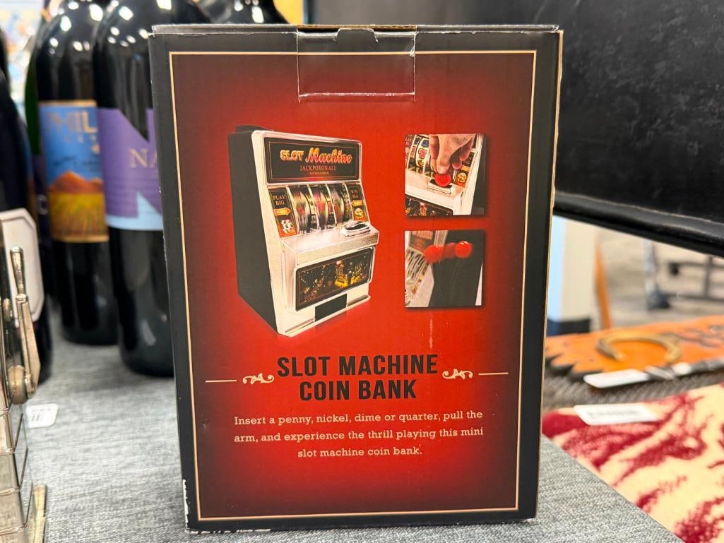 VINTAGE RENO PLASTIC JACK POT COIN BANK AND NOVELTY SLOT MACHINE COIN BANK WITH ORIGINAL BOX - 13