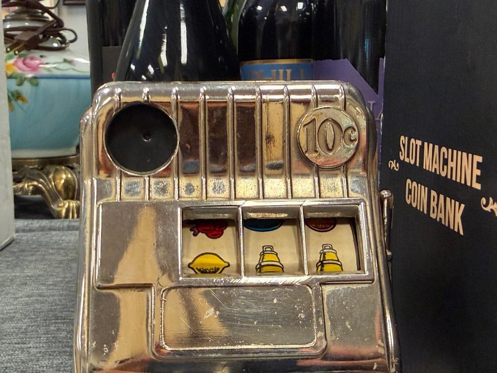 VINTAGE RENO PLASTIC JACK POT COIN BANK AND NOVELTY SLOT MACHINE COIN BANK WITH ORIGINAL BOX - 5