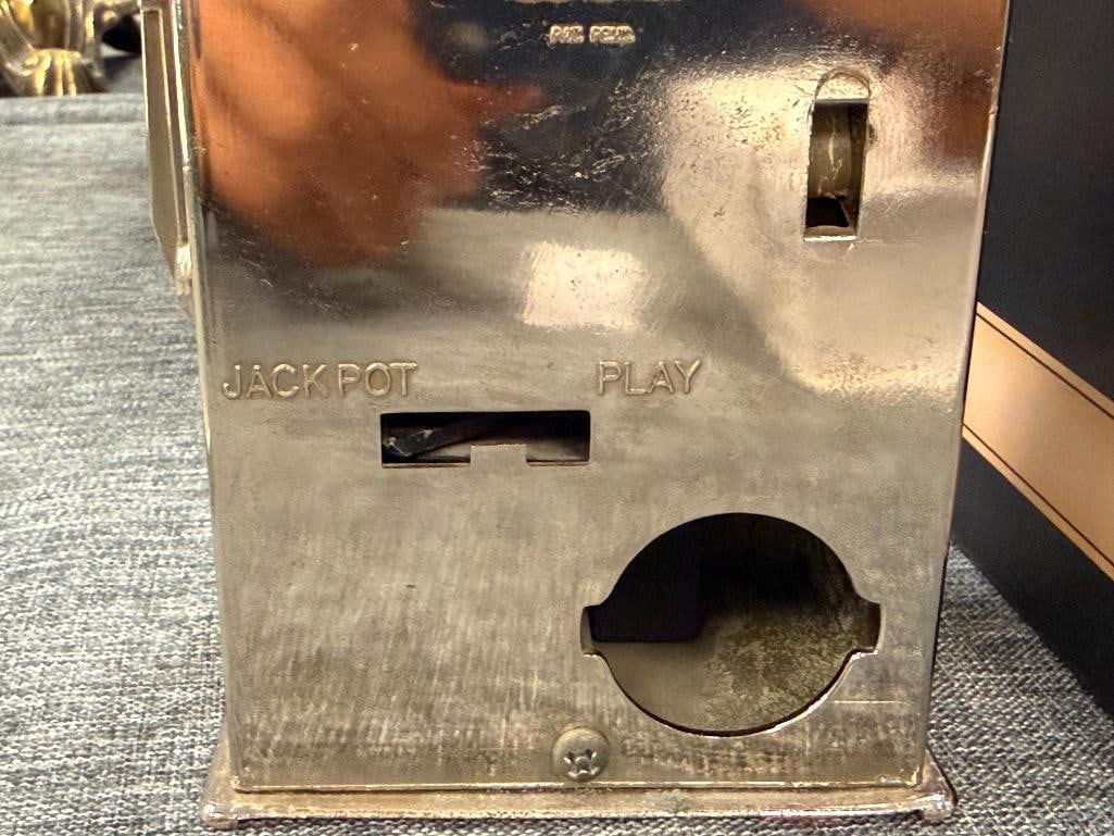 VINTAGE RENO PLASTIC JACK POT COIN BANK AND NOVELTY SLOT MACHINE COIN BANK WITH ORIGINAL BOX - 9