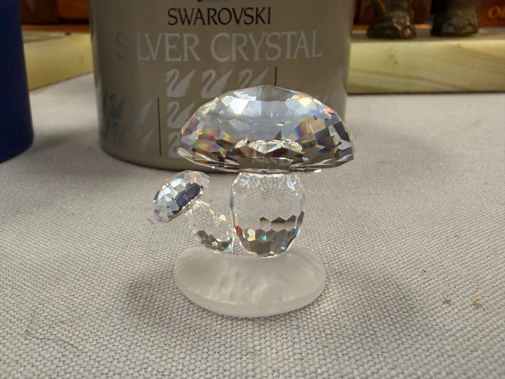 SWAROVSKI CRYSTAL FACETED FIGURINES BABY SEA LION AND MUSHROOMS 7661NR004 / 7472NR030 - 12