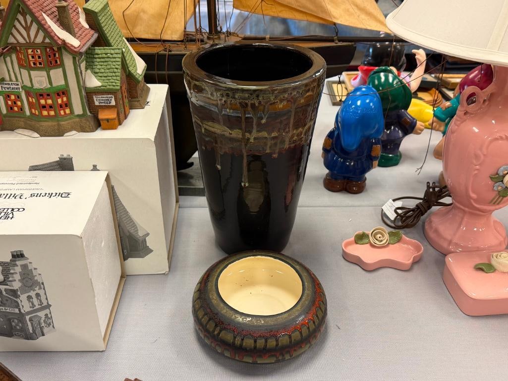 VINTAGE DRIP GLAZE TERRACOTTA POTTERY VASE AND HAEGER POTTERY LIDDED BOWL NO. 746: MATTE AND GLOSS BLACK GLAZE WITH DRIP GLAZE RIM, BOWL IS MARKED ON THE BOTTOM, NO CHIPS OR CRACKS 6 1/2" AND 12" H