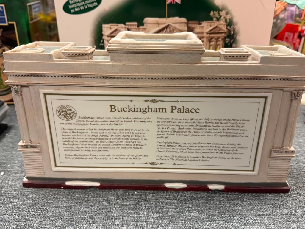 DICKENS VILLAGE. DEPT 56 HISTORICAL LANDMARK SERIES ILLUMINATING PORCELAIN BUILDINGS - 10