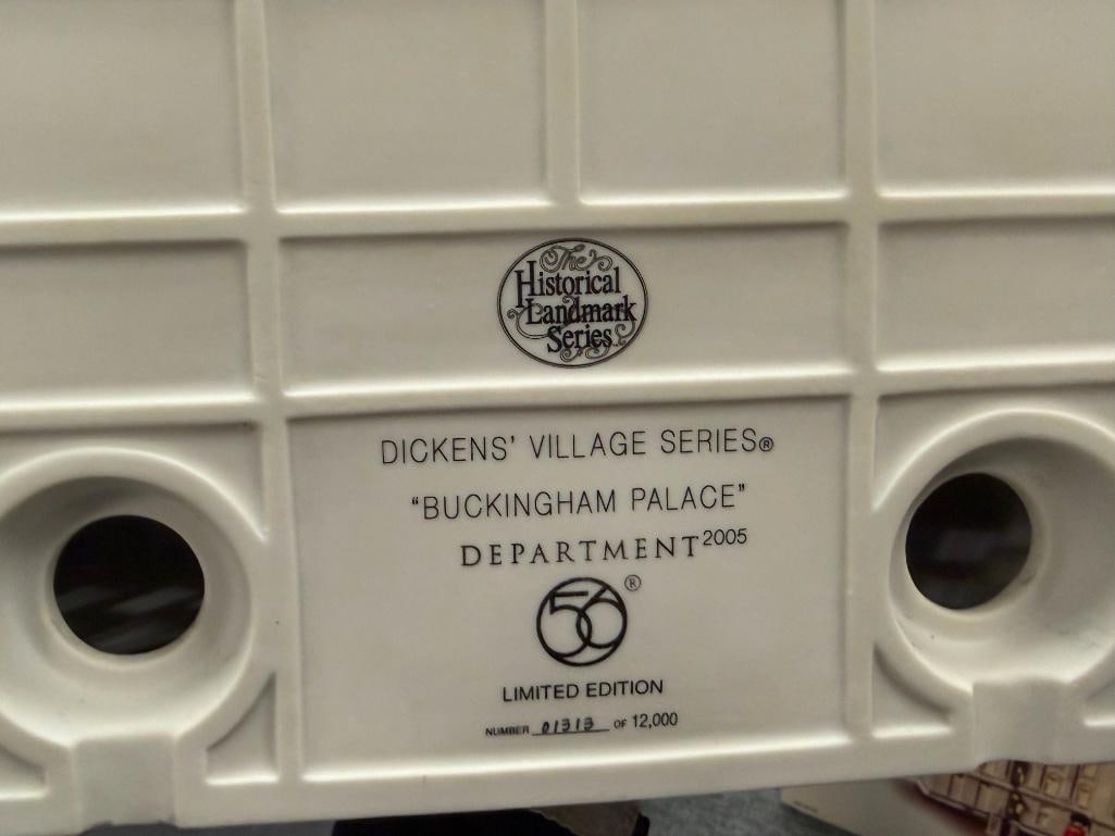 DICKENS VILLAGE. DEPT 56 HISTORICAL LANDMARK SERIES ILLUMINATING PORCELAIN BUILDINGS - 9