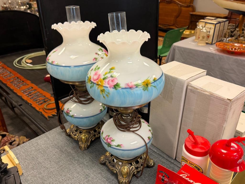 PAIR OF VINTAGE HAND PAINTED GLASS GONE WITH THE WIND TABLE / PARLOR LAMPS - 8