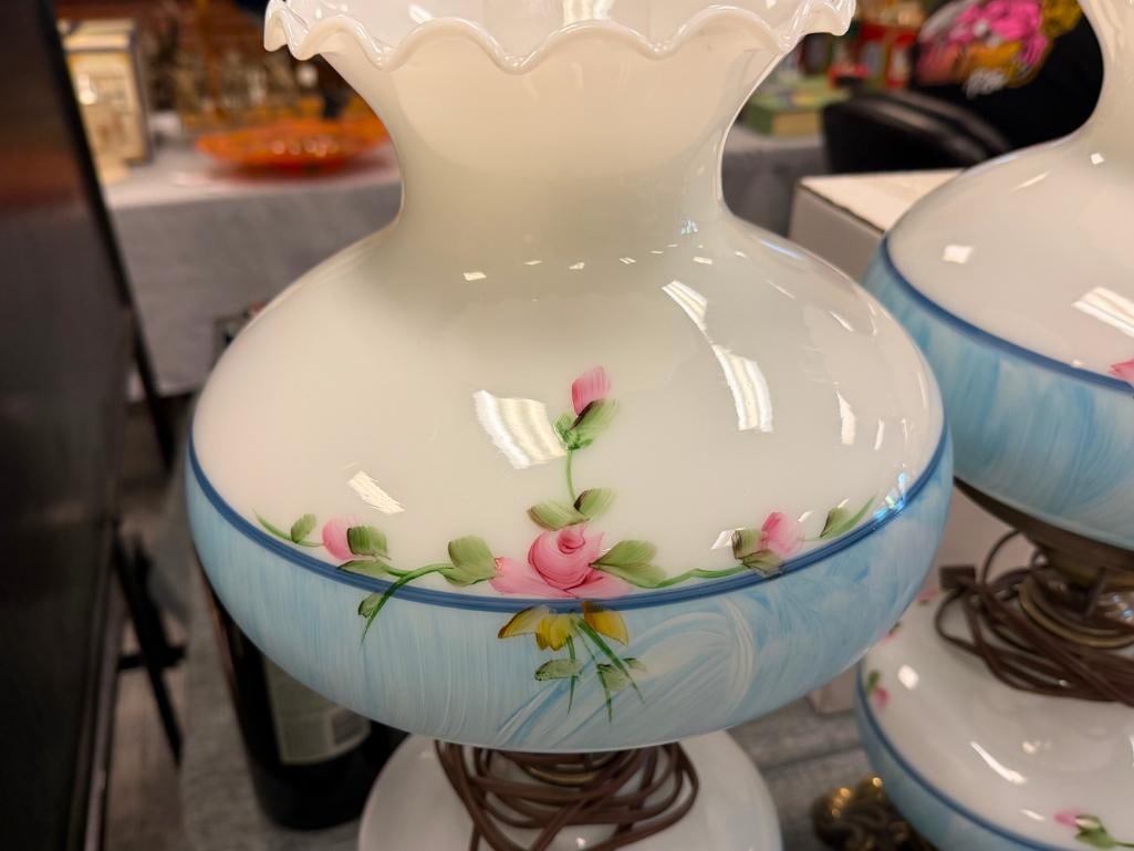 PAIR OF VINTAGE HAND PAINTED GLASS GONE WITH THE WIND TABLE / PARLOR LAMPS - 9
