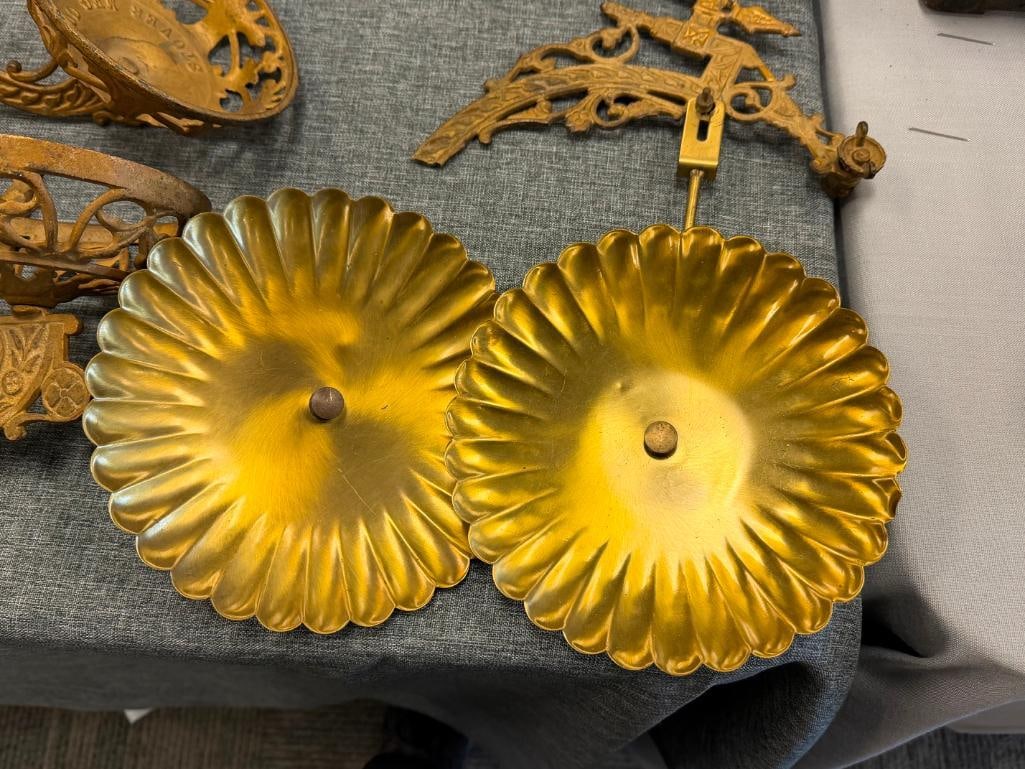 ANTIQUE VICTORIAN STYLE CAST IRON AND BRASS REFLECTOR OIL LAMP WALL SCONCES - 4