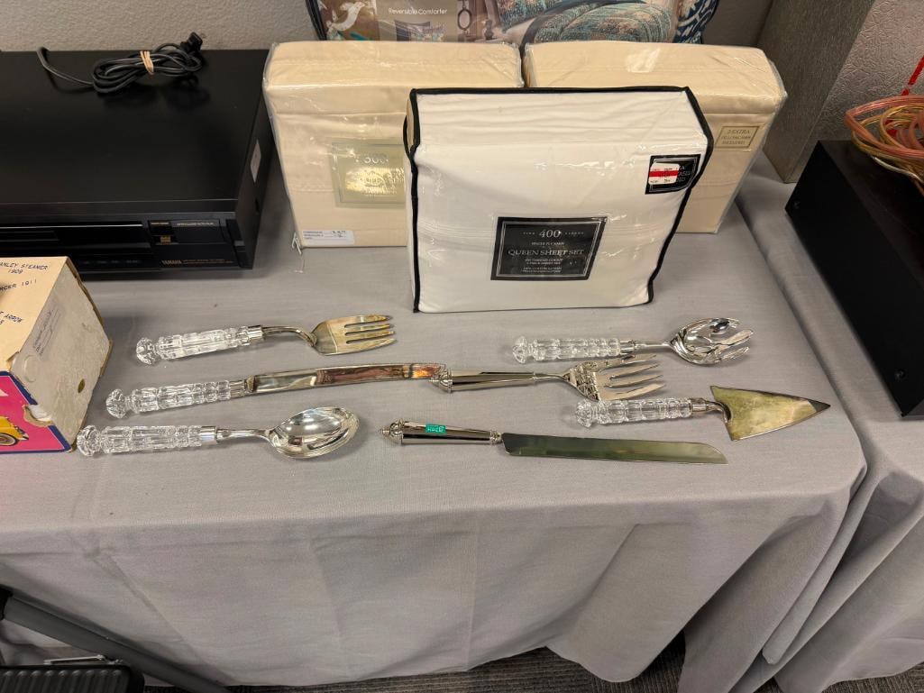 SHANNON CRYSTAL BY GODINGER 5-PIECE CATRINA SERVING SET AND TOWLE SILVER PLATE SERVING SET - 2