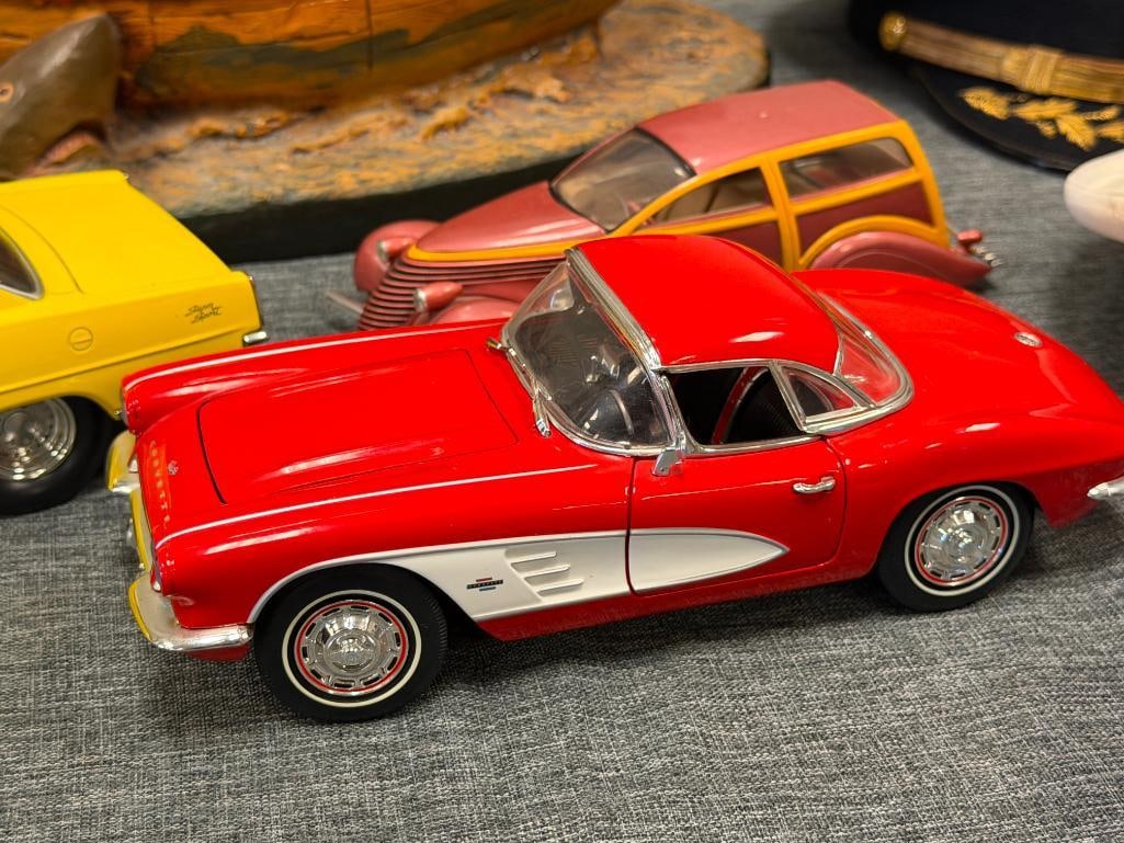 ERTL 1/18 AND 1/24 DIE-CAST MODEL CARS POSIES EXTREMELINER, 1961 CORVETTE, AND 1966 CHEVY NOVA - 2