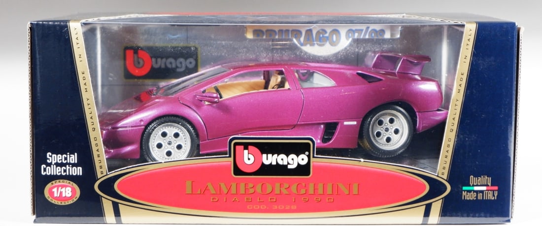 LAMBORGHINI: A Bburago 'Special Collection' 1:18 scale 1990 Lamborghini Diablo (cod.3028) (1 of 2)