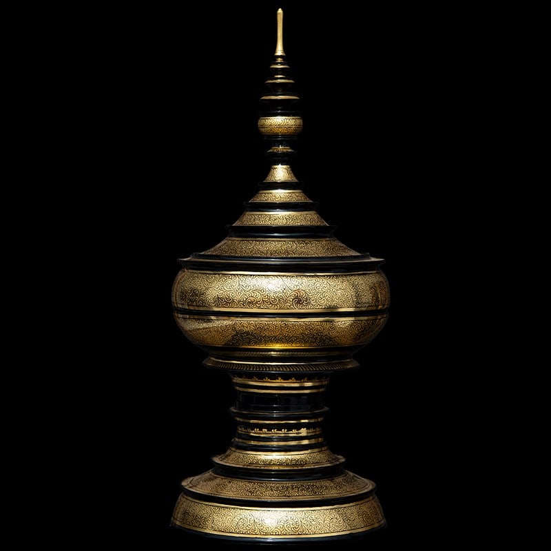 A Burmese gold plated lacquer almoner (1 of 2)