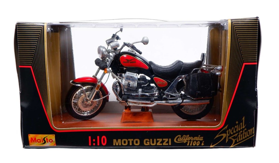 Moto Guzzi: A 1:10 Scale Maisto 'special Edition' Moto Guzzi