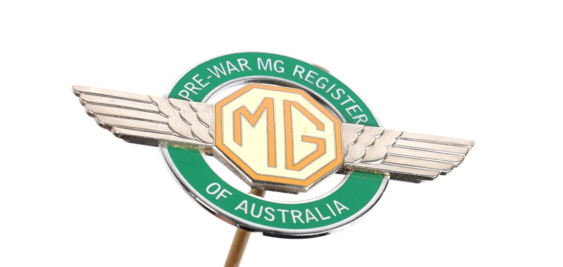 M.G: A MG ‘PRE-WAR REGISTER OF AUSTRALIA’ car badge (1 of 2)