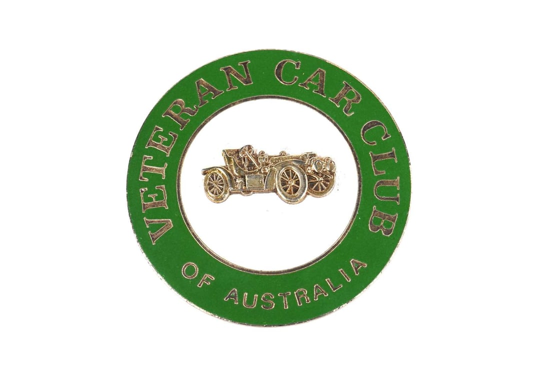V.C.C: A ‘VETERAN CAR CLUB OF AUSTRALIA’ car badge (1 of 6)