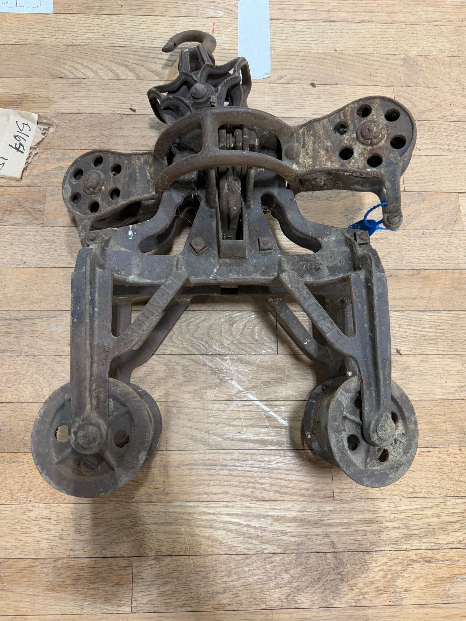 Leader Hay Trolley (1 of 4)