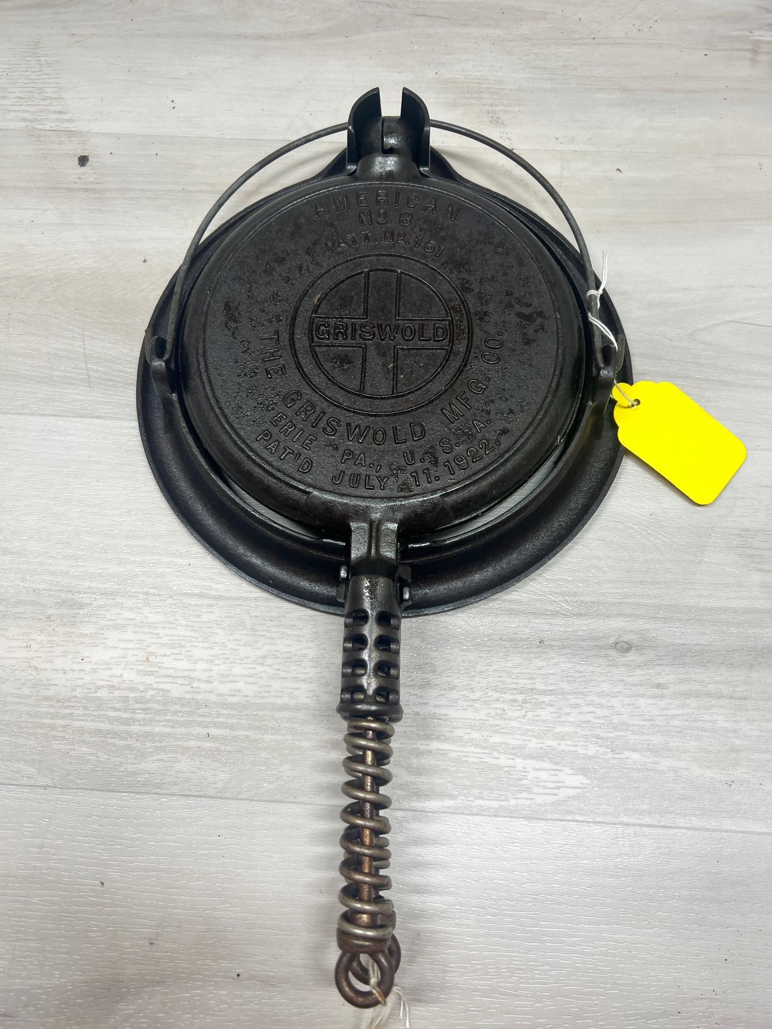 American No. 8 Griswold Waffle Maker w/ low base (1 of 6)