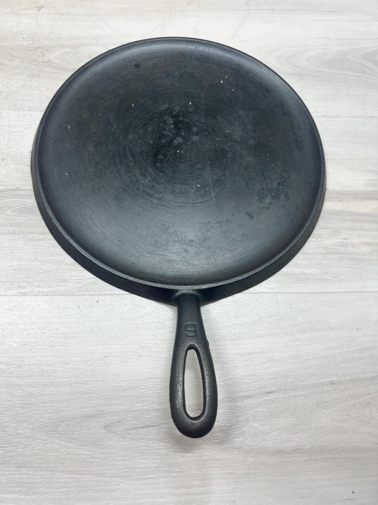 Griswold no. 9 Cast Iron Large Block handled griddle (1 of 3)