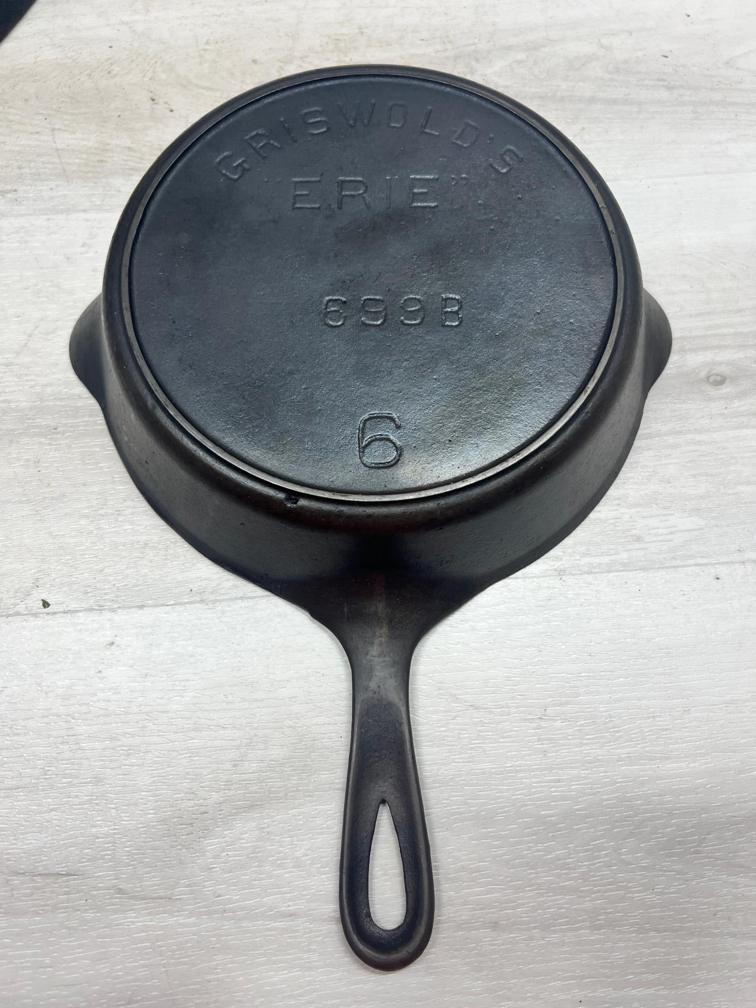 Griswold's Erie No. 6 Cast Iron Skillet w/ heat ring (1 of 4)