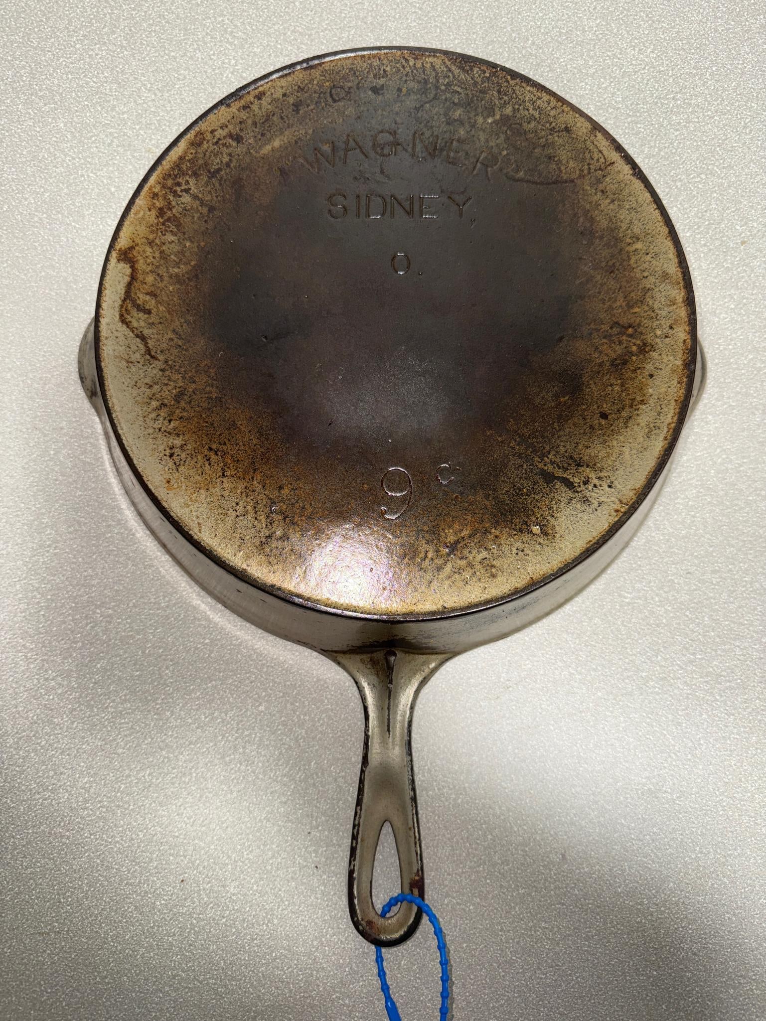 Wagner Sidney O. no. 9 cast iron skillet w/ heat ring, plated (1 of 2)