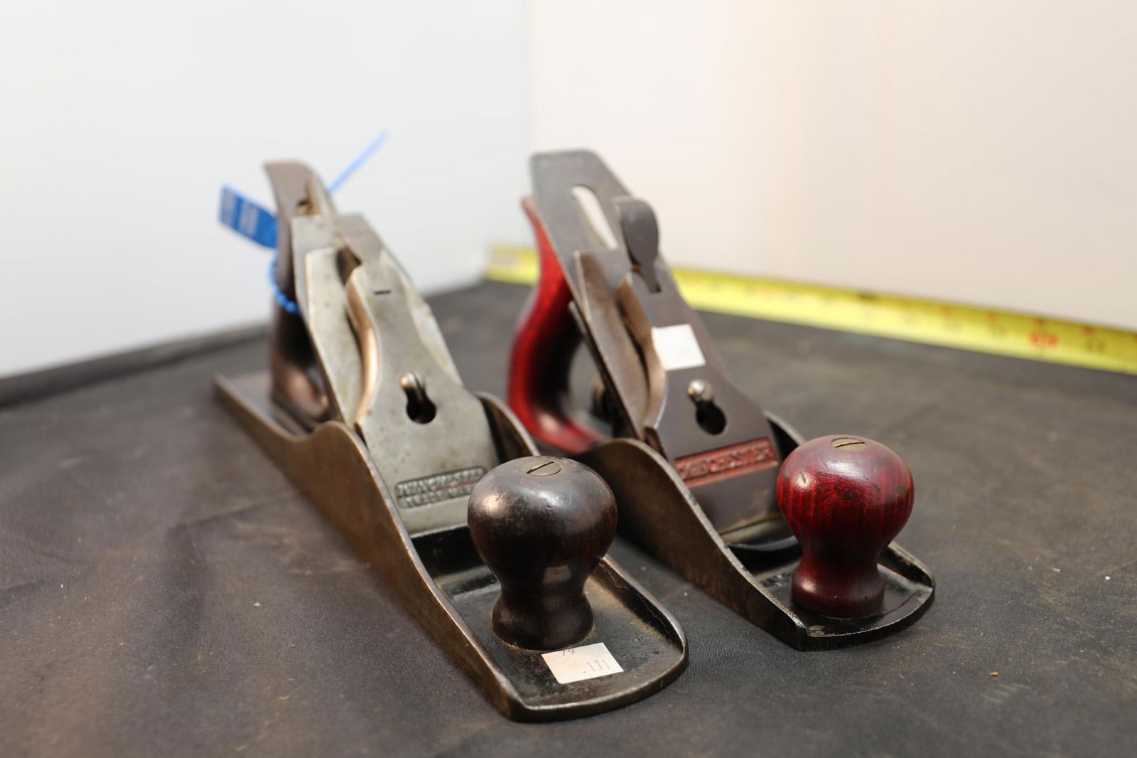 2 Winchester Planes nice lot (1 of 6)