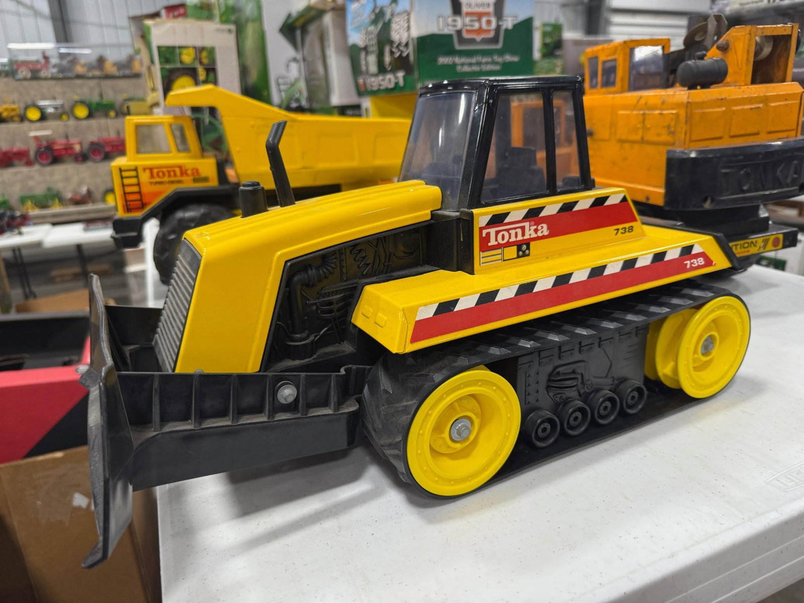 Tonka 238 Dozer PICS WILL BE ADDED WEEK OF THE AUCTION: Load-out Pick up for all online purchases for Antiques & collectibles is Monday, Tuesday, Wednesday, February 17th, 18th, 19th At our warehouse location. We do offer shipping on all items shippabl