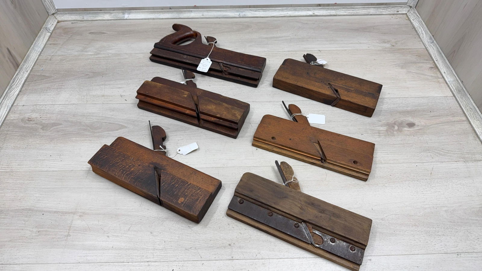(6) SIX WOOD MOULDING PLANES. ASSORTED PROFILES (1 of 14)