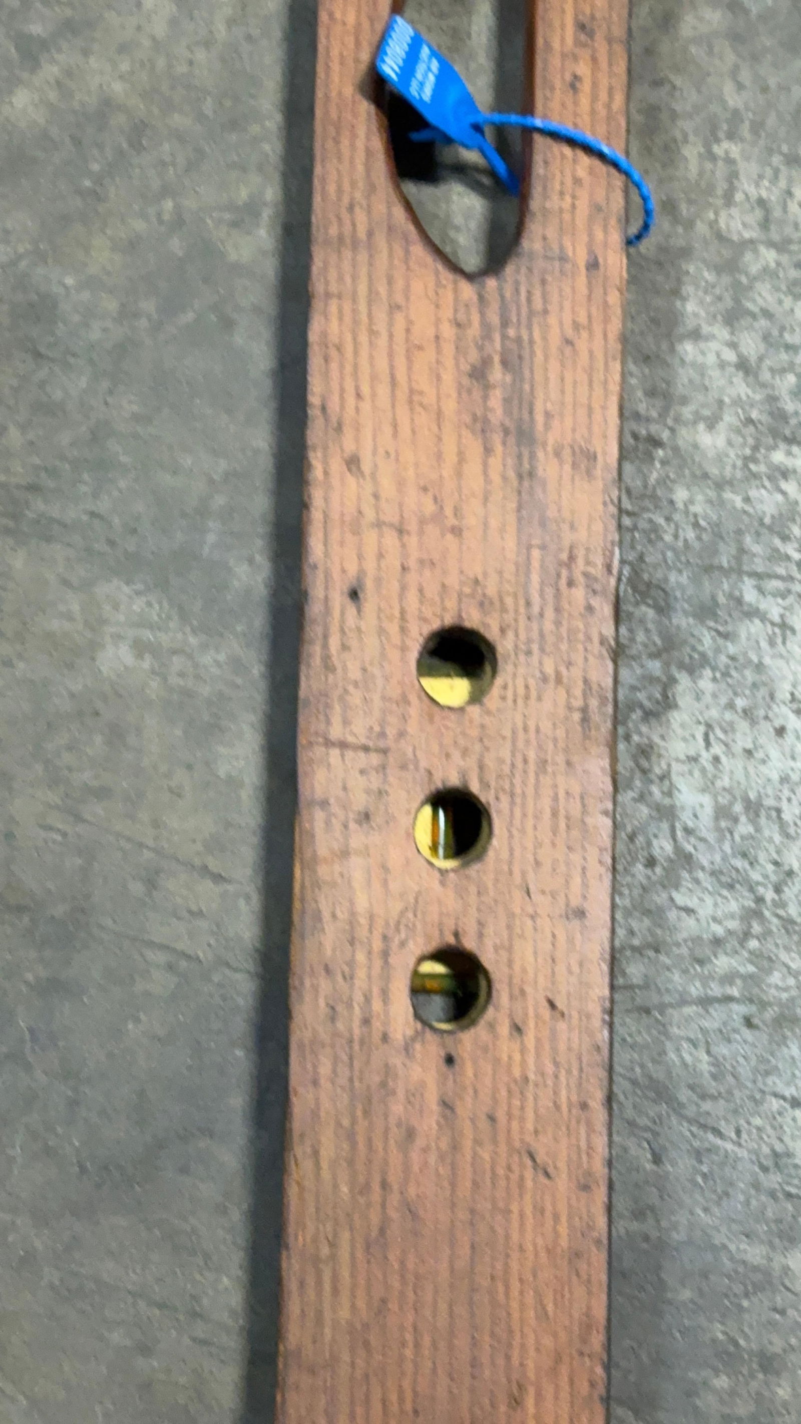 EARLY 78" GENERAL HARDWARE 3-WAY LEVEL - 4