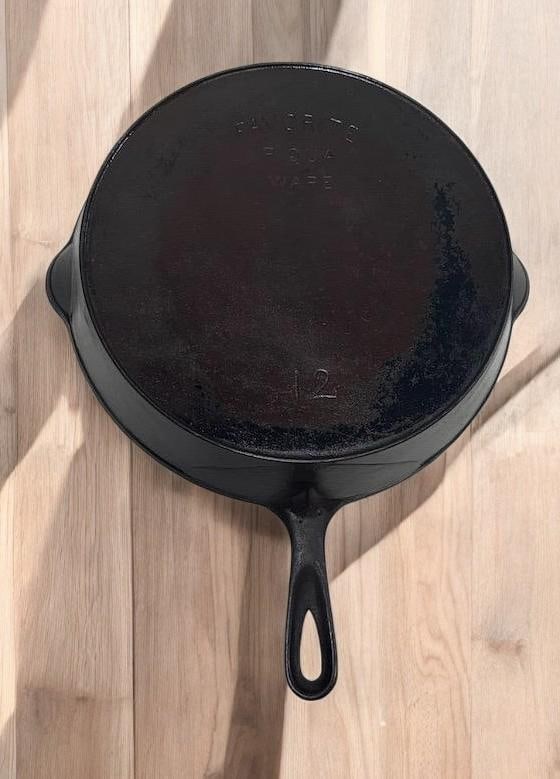 FAVORITE PIQUA WARE BLOCK LOGO NO. 12 CAST IRON SKILLET, SITS FLAT: Load-out Pick up for all online purchases for Antiques & collectibles is Monday, Tuesday, Wednesday, February 23rd, 24th, 25th At our shipper's location. We do offer shipping on all items