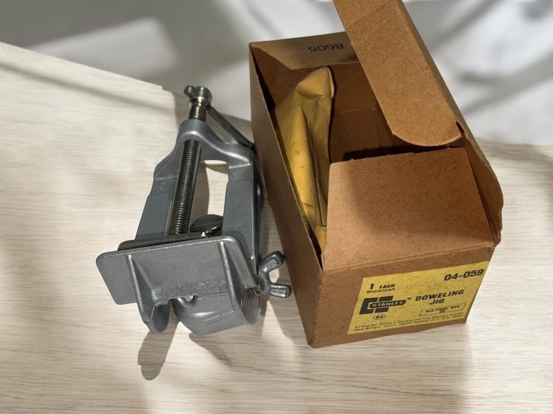 Stanley 04-059 Doweling Jig, Die-Cast Aluminum, 3 Guide Holes, unused in original box (1 of 5)