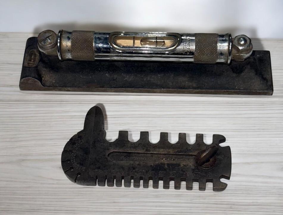 Starrett Machinist Level and Partridge & Son of Darlaston Wire Gauge and Caliper (1 of 7)