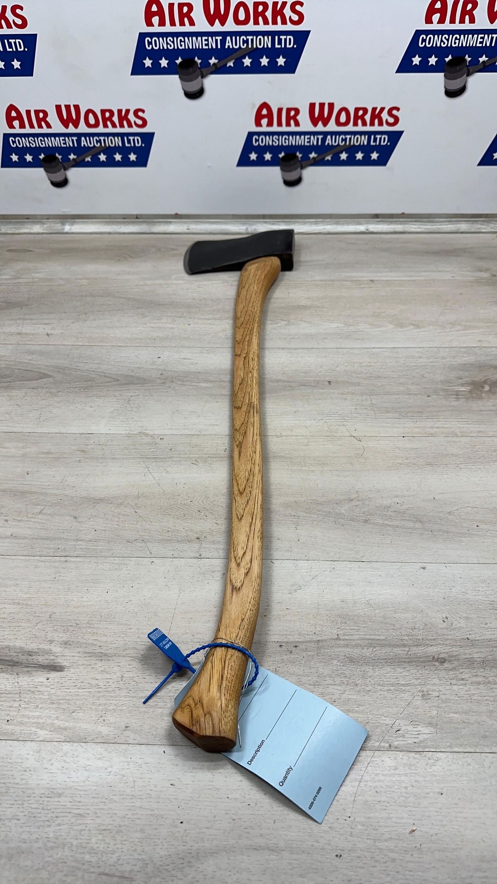 COLLINS LEGITIMUS DAYTON 3.75# NICE SHARP PIECE: Load-out Pick up for all online purchases for Antiques & collectibles is Monday, Tuesday, Wednesday, February 23rd, 24th, 25th At our shipper's location. We do offer shipping on all items shippabl